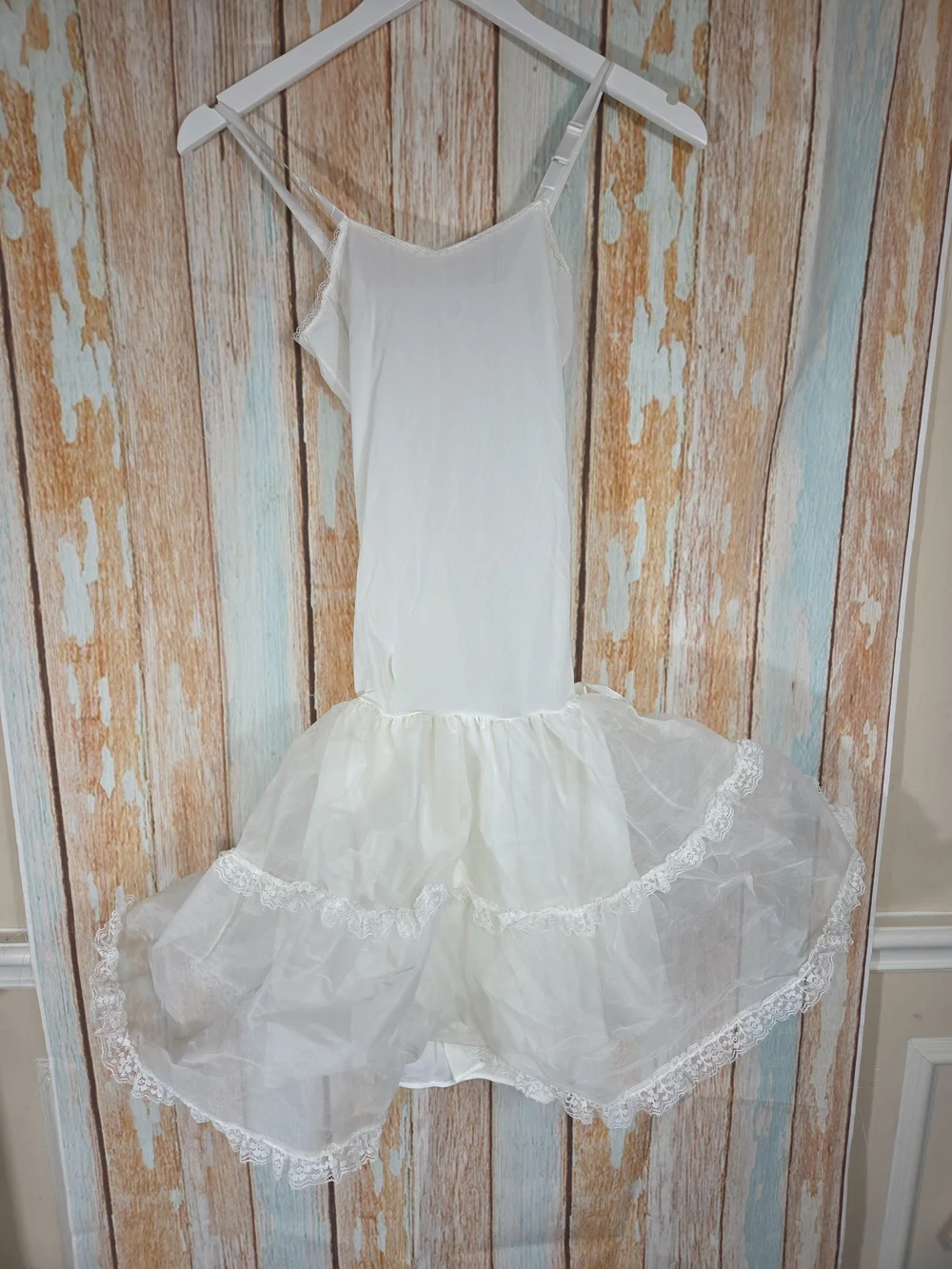 Moonbeams Vintage White Lace Tulle Petticoat Slip for Dresses/costumes. Size 14